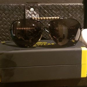 Invictus sunglasses